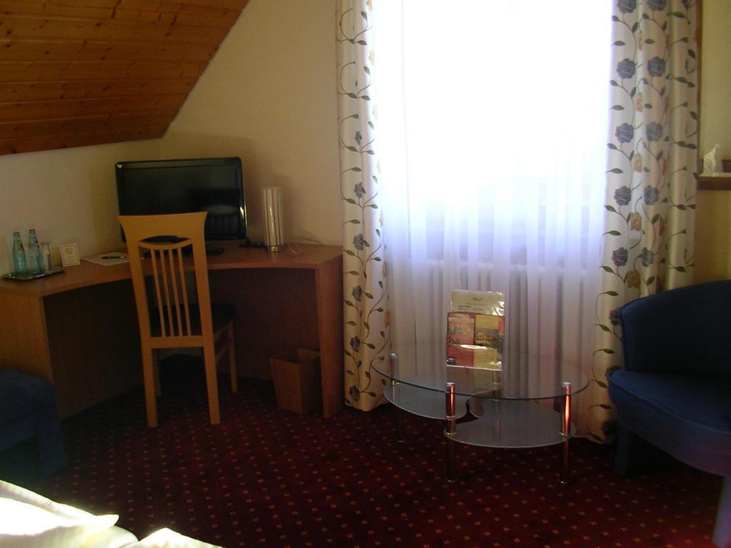 Hotel Landgasthof Kranz Hüfingen Quarto foto